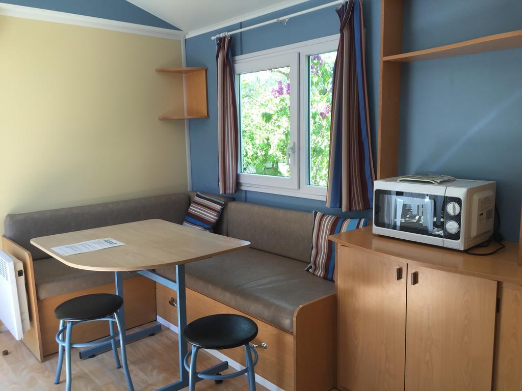 Camping Calme Et Nature Castellane Exterior foto