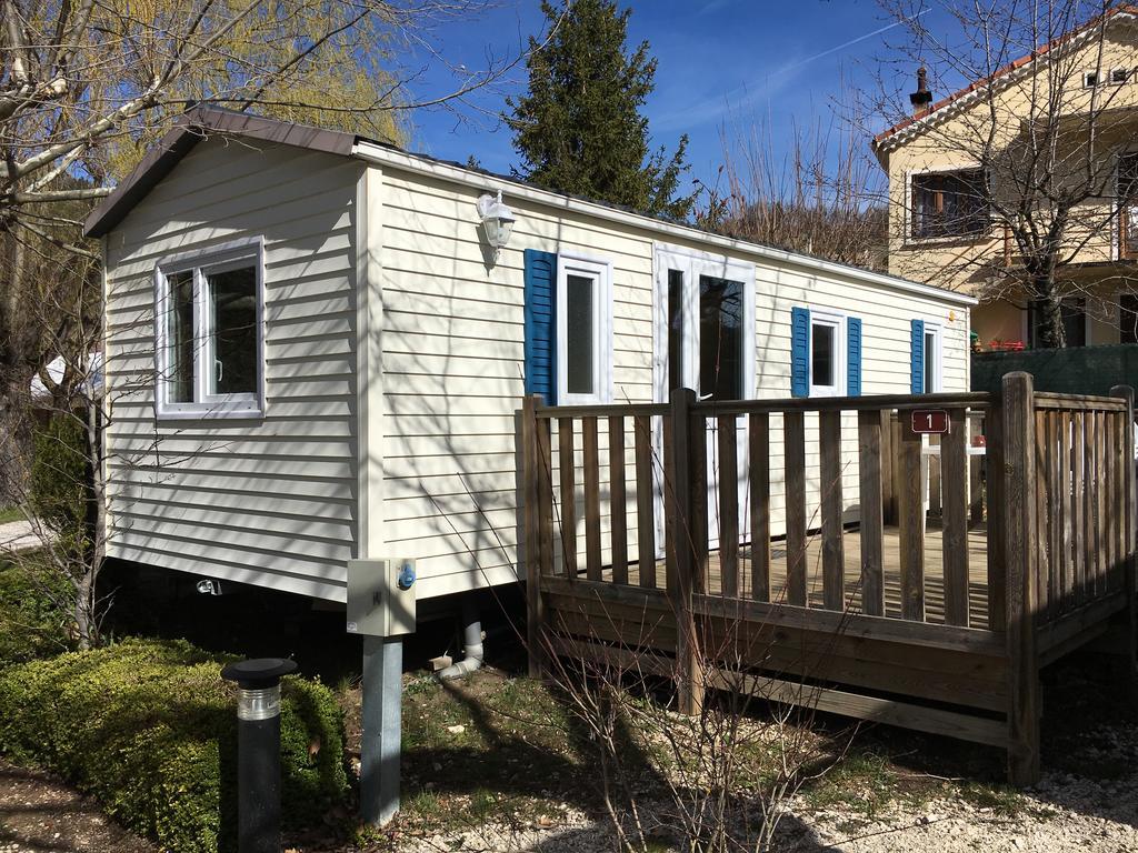 Camping Calme Et Nature Castellane Exterior foto