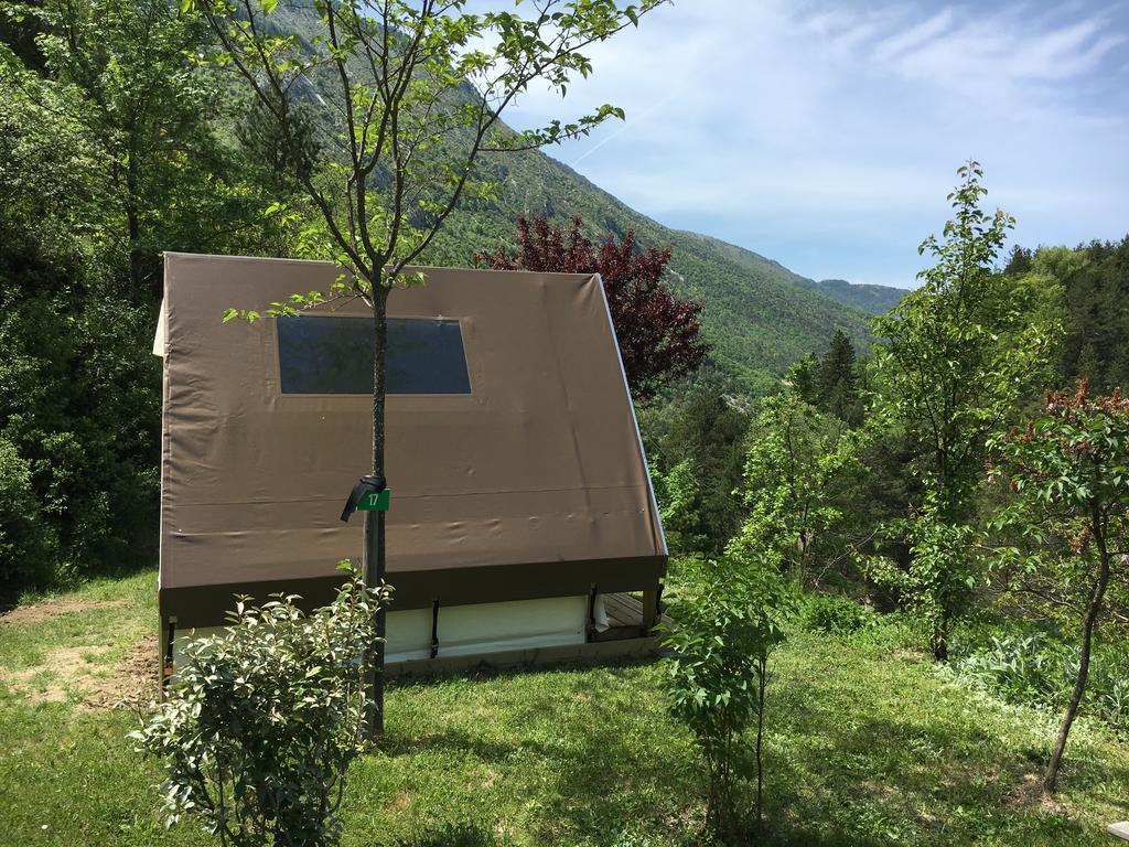 Camping Calme Et Nature Castellane Exterior foto