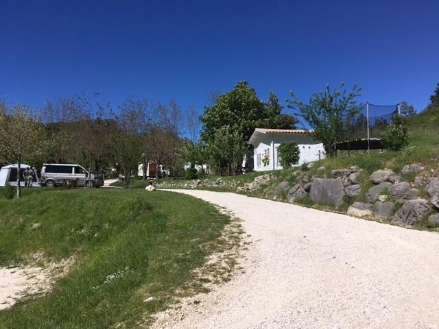 Camping Calme Et Nature Castellane Exterior foto